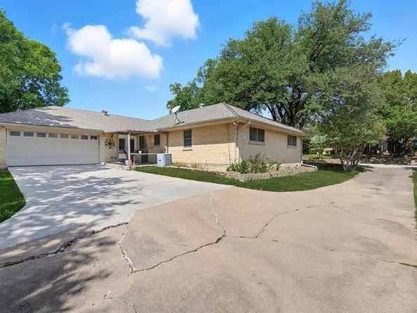 1109  Capetown Drive , Grand Prairie Texas 75050