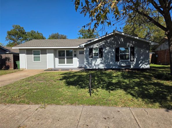 1201  Crockett Street , Garland Texas 75040