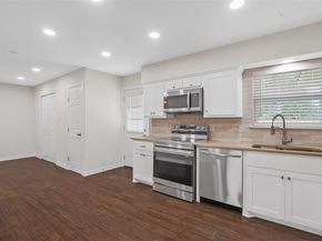 1201  Crockett Street , Garland Texas 75040