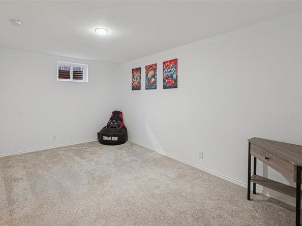 5000  Thorncliffe Drive , Arlington Texas 76016