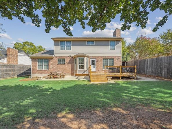 5000  Thorncliffe Drive , Arlington Texas 76016