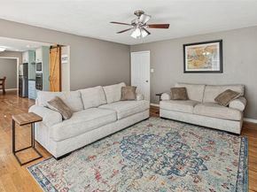 5000  Thorncliffe Drive , Arlington Texas 76016