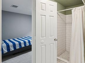 5000  Thorncliffe Drive , Arlington Texas 76016