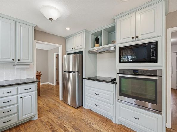 5000  Thorncliffe Drive , Arlington Texas 76016