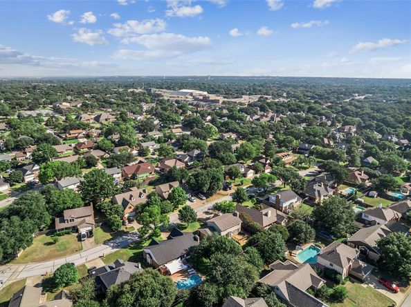 5000  Thorncliffe Drive , Arlington Texas 76016