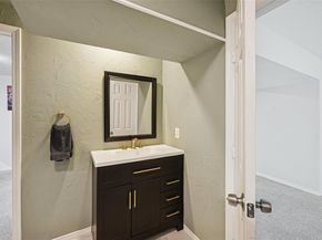 5000  Thorncliffe Drive , Arlington Texas 76016