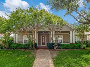 1806 E Branch Hollow Drive 