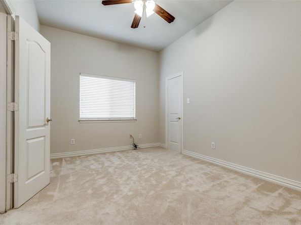 1806 E Branch Hollow Drive , Carrollton Texas 75007