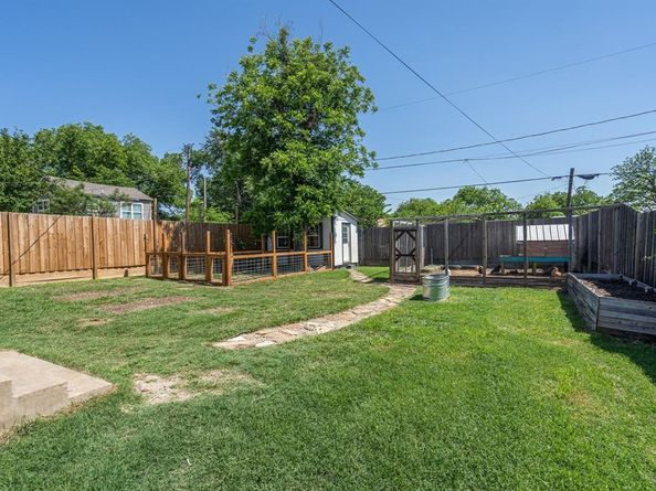 2706  Bomar Avenue , Fort Worth Texas 76103