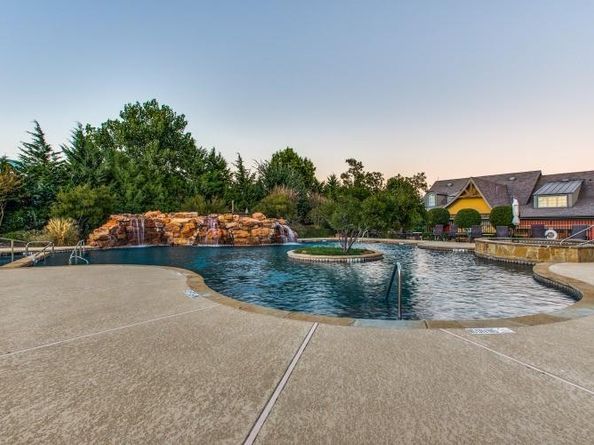 8621  Grassland Drive , McKinney Texas 75070