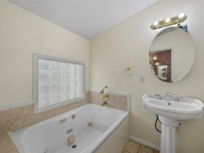 3334  Sheldon Avenue , Dallas Texas 75211