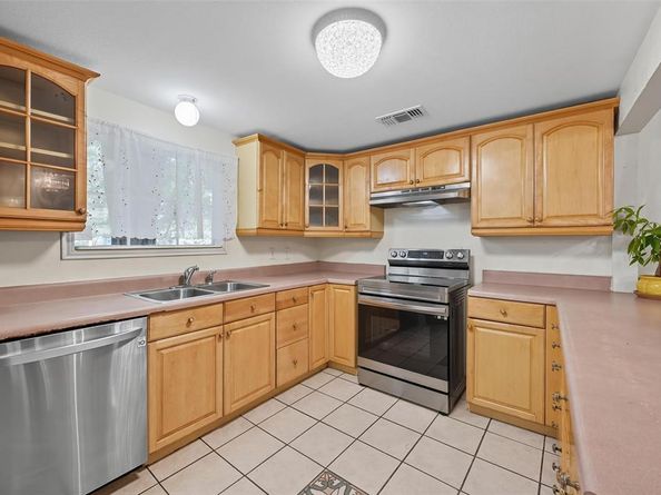 3334  Sheldon Avenue , Dallas Texas 75211