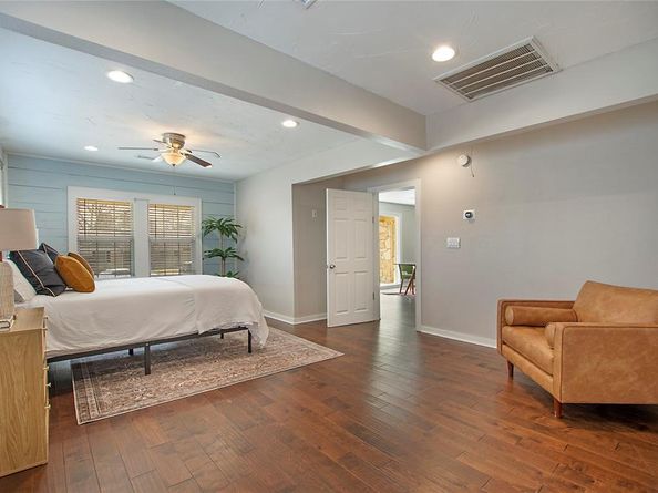 1519  Lansford Avenue , Dallas Texas 75224