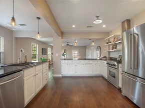 1519  Lansford Avenue , Dallas Texas 75224
