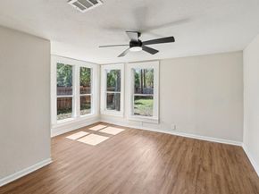 403 S Willomet Avenue , Dallas Texas 75208