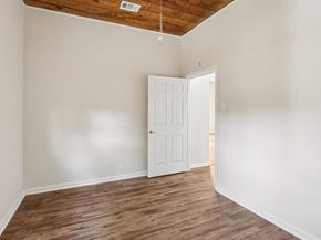 403 S Willomet Avenue , Dallas Texas 75208