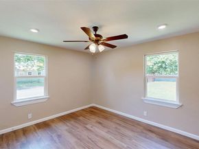 3201  Lakeland Street , Fort Worth Texas 76111