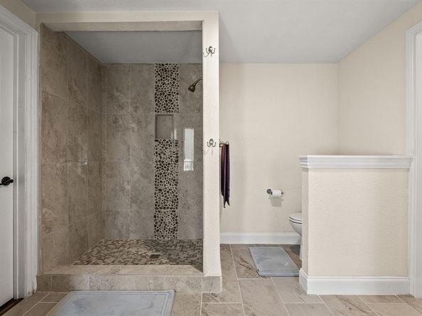 9552  Timberleaf Drive , Dallas Texas 75243