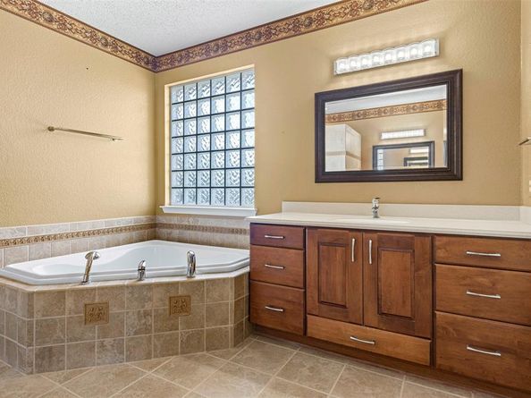 4425  Foxtail Lane , Plano Texas 75024