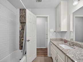 2501  Warren Lane , Fort Worth Texas 76112