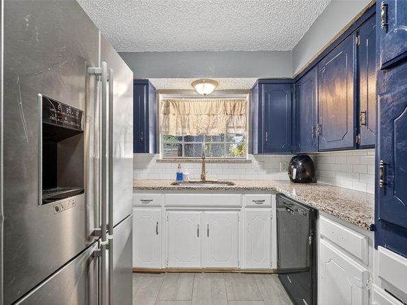 2501  Warren Lane , Fort Worth Texas 76112