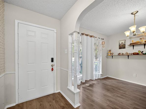 2501  Warren Lane , Fort Worth Texas 76112