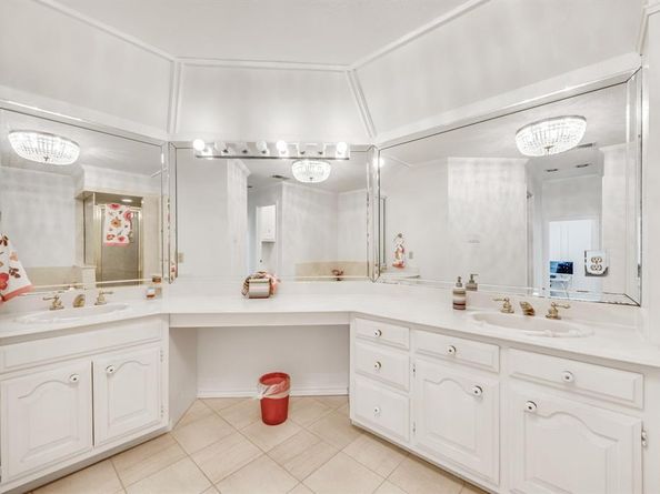 7204  Debbe Drive , Dallas Texas 75252