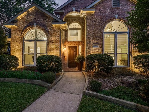 321  Fairway Meadows Drive , Garland Texas 75044
