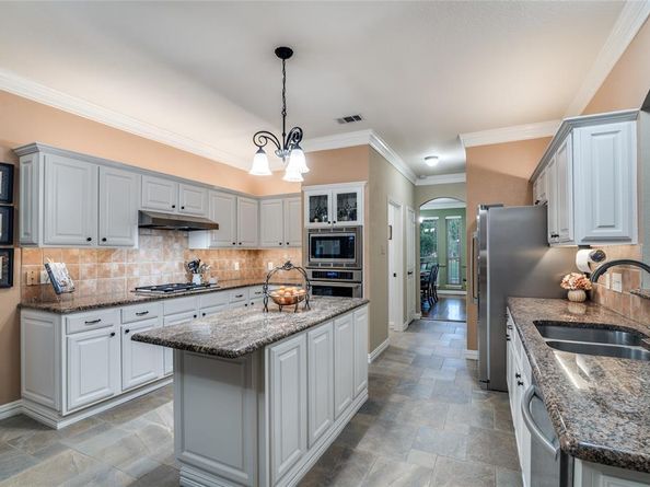 321  Fairway Meadows Drive , Garland Texas 75044