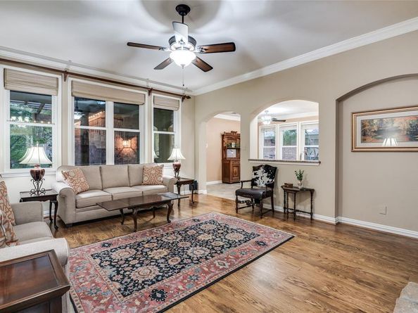 321  Fairway Meadows Drive , Garland Texas 75044