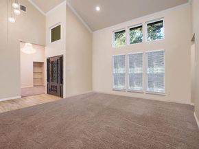 6012  Englishoak Drive , Arlington Texas 76016