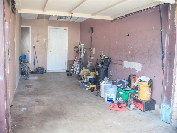 1022  Crest Park Drive , Garland Texas 75042