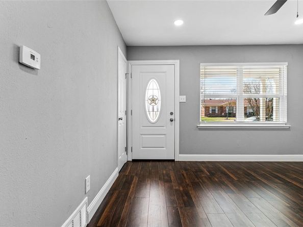 4009  Pineridge Drive , Garland Texas 75042