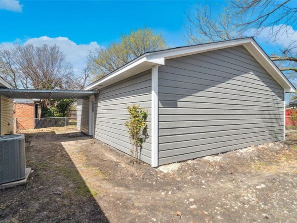 4009  Pineridge Drive , Garland Texas 75042