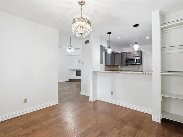 708  Creekwood Drive , Lewisville Texas 75067