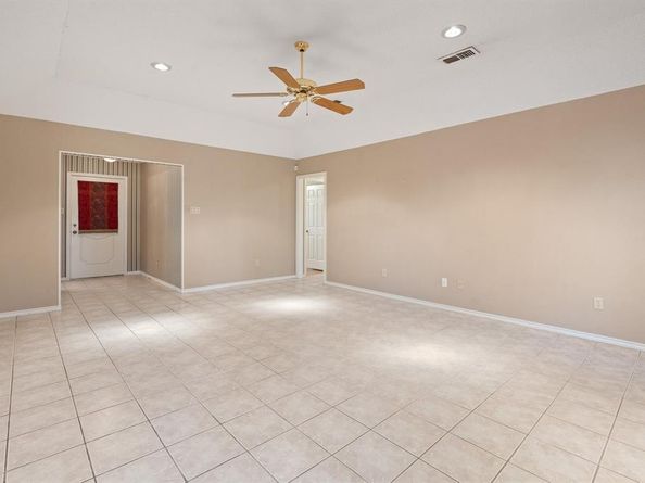 149  Sandlewood Lane , Burleson Texas 76028