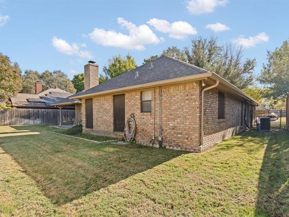 149  Sandlewood Lane , Burleson Texas 76028