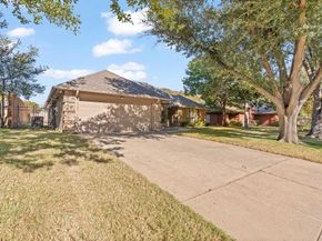149  Sandlewood Lane , Burleson Texas 76028