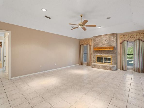 149  Sandlewood Lane , Burleson Texas 76028