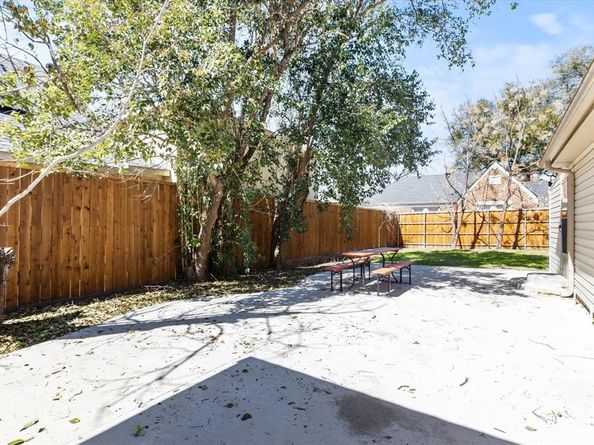 2919  Maple Springs Boulevard , Dallas Texas 75235