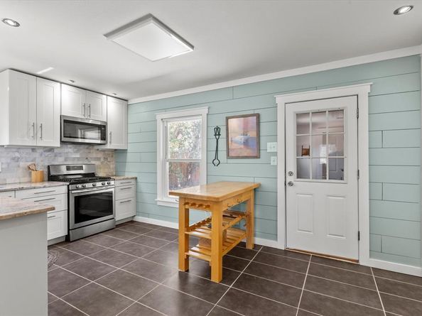 2919  Maple Springs Boulevard , Dallas Texas 75235