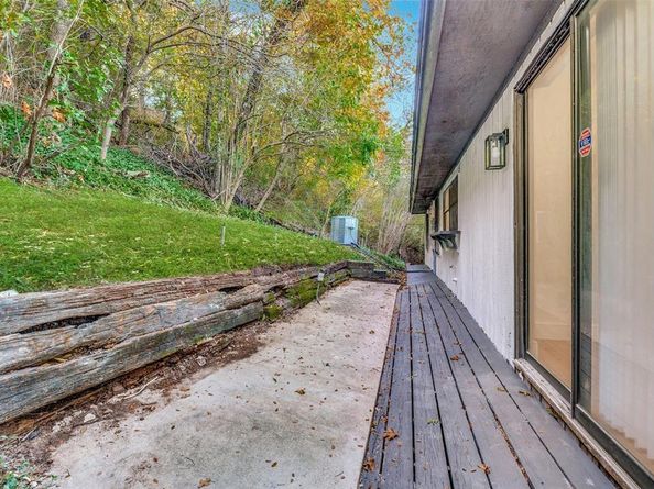 5204  Blue Valley Court , Fort Worth Texas 76112