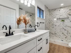 5204  Blue Valley Court , Fort Worth Texas 76112