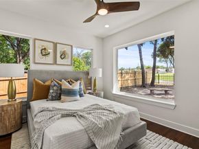 624 N Vernon Avenue , Dallas Texas 75208