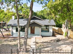 624 N Vernon Avenue , Dallas Texas 75208