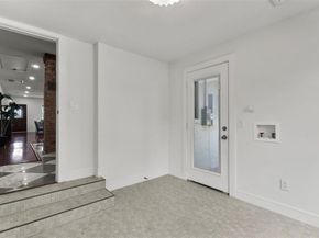 624 N Vernon Avenue , Dallas Texas 75208