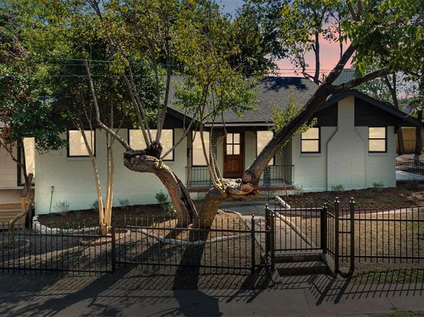 624 N Vernon Avenue , Dallas Texas 75208