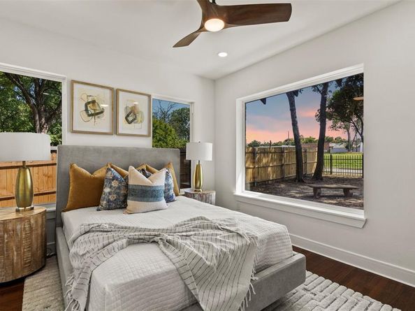 624 N Vernon Avenue , Dallas Texas 75208