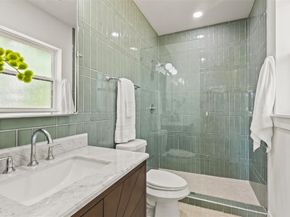 624 N Vernon Avenue , Dallas Texas 75208