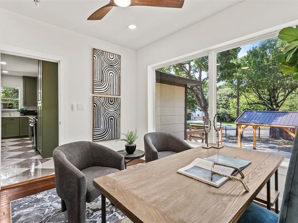 624 N Vernon Avenue , Dallas Texas 75208